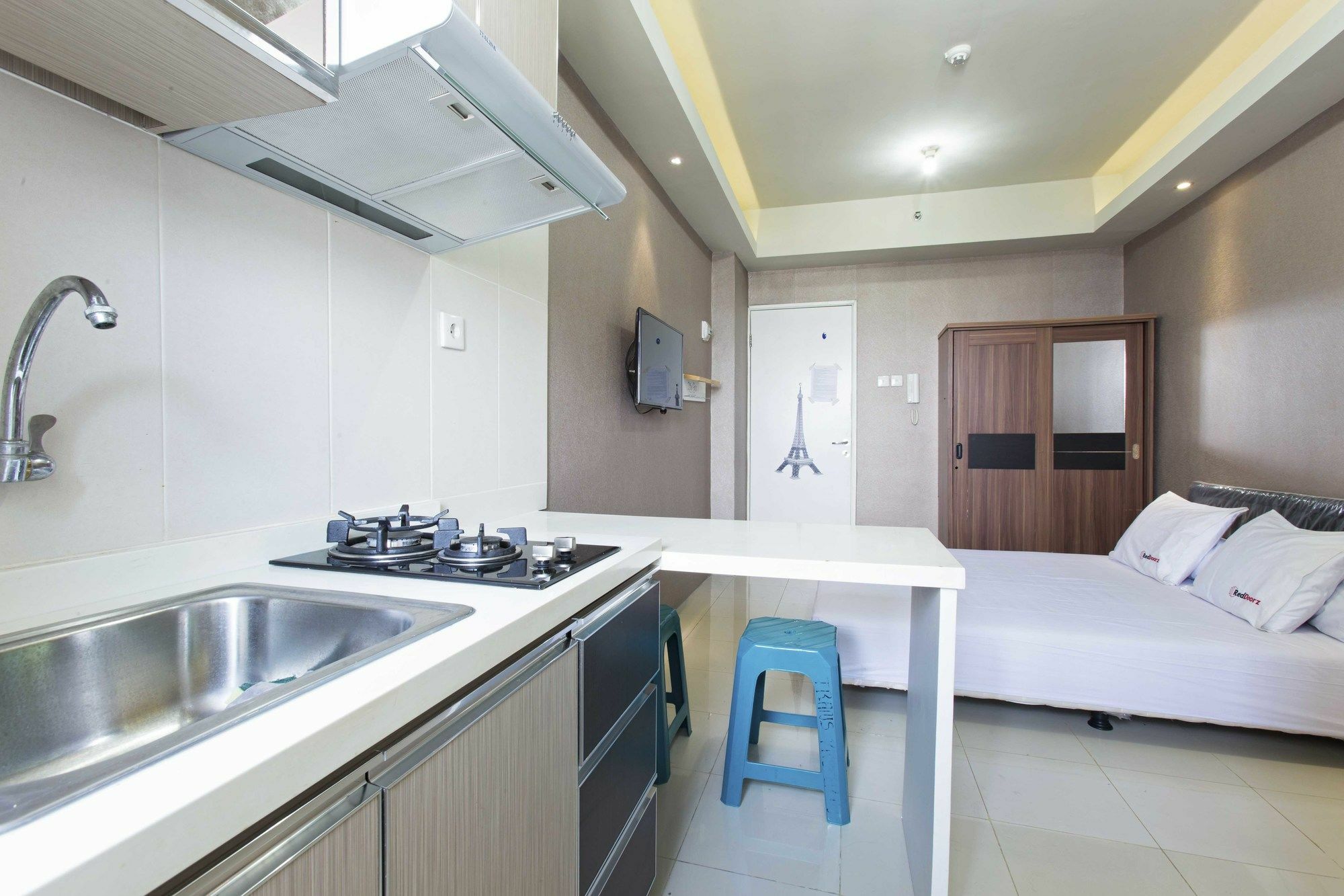 Reddoorz Apartment @ Pegangsaan Kelapa Gading 3 Jakarta Exterior photo